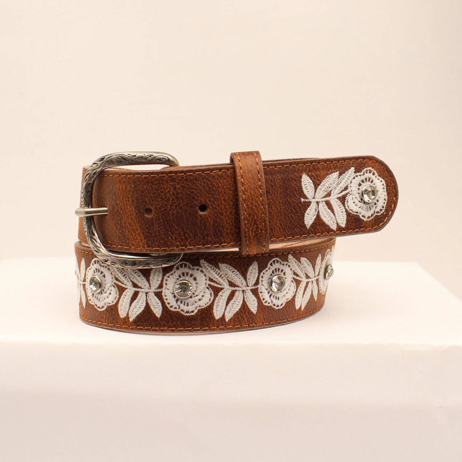 Tan And White Embroidered Flower Belt